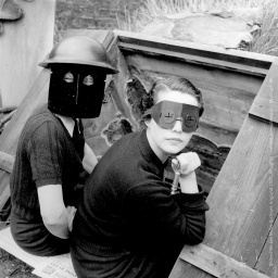 DIE FOTOGRAFIN LEE MILLER - Frauen im Krieg (1/3)